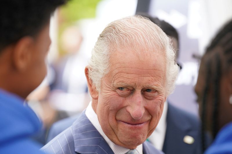 &copy; Reuters. الملك تشارلز ملك بريطانيا يبتسم خلال حفل استقبال في كلارانس هاوس بالعاصمة لندن في 12 يوليو تموز 2023 . صورة لرويترز من ممثل لوكالات الأنباء .   