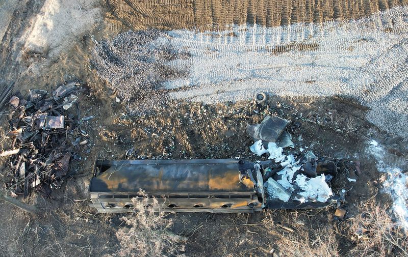 &copy; Reuters. A burnt container is seen at the site where toxic chemicals were spilled following a train derailment, in East Palestine, Ohio, U.S., February 15, 2023. REUTERS/Alan Freed/File photo