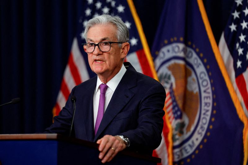 © Reuters. FILE PHOTO: U.S. Federal Reserve Chairman Jerome Powell holds a press conference after the release of the Fed policy decision to leave interest rates unchanged, at the Federal Reserve in Washington, U.S, September 20, 2023. REUTERS/Evelyn Hockstein/File Photo