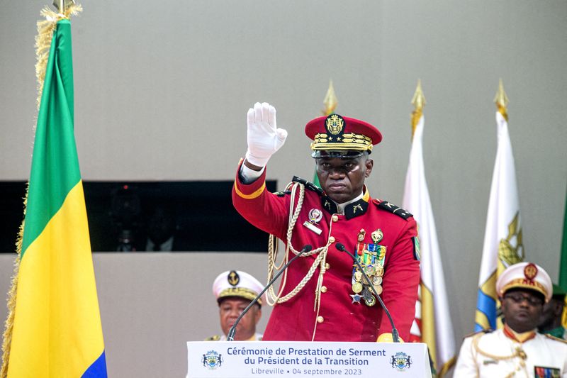 &copy; Reuters. FILE PHOTO: Gabon coup leader General Brice Oligui Nguema is sworn in as interim president during his swearing-in ceremony, in Libreville, Gabon, September 4, 2023. REUTERS/Stringer/File Photo