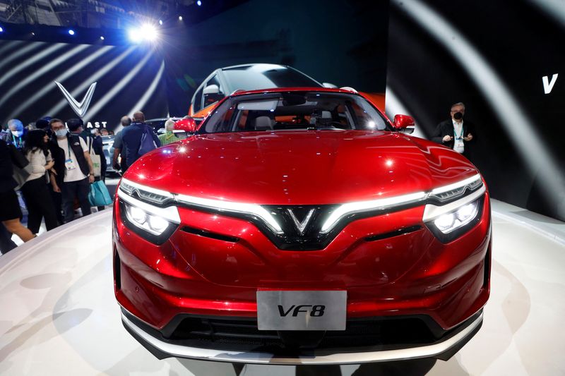 &copy; Reuters. FILE PHOTO: A VinFast VF8 electric SUV is displayed during CES 2022 at the Las Vegas Convention Center in Las Vegas, Nevada, U.S. January 5, 2022. REUTERS/Steve Marcus