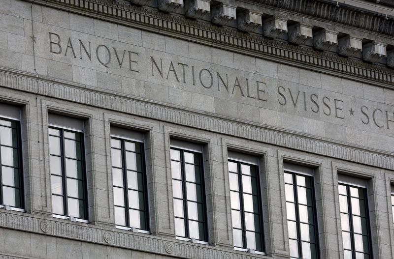 &copy; Reuters. The Swiss National Bank (SNB) building is seen near the Limmat river in Zurich, Switzerland March 23, 2023. REUTERS/Denis Balibouse/File photo