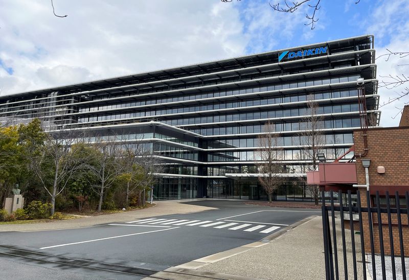&copy; Reuters. FILE PHOTO: General view shows Daikin Industries' Yodogawa plant in Osaka, Japan, February 20, 2023.  REUTERS/Tim Kelly/File photo