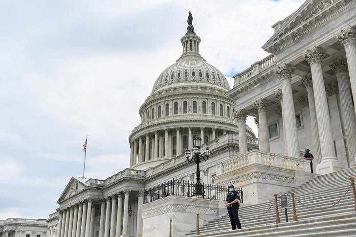 Republicanos de Cámara de Representantes EEUU vuelven a bloquear su propio proyecto de ley de gastos