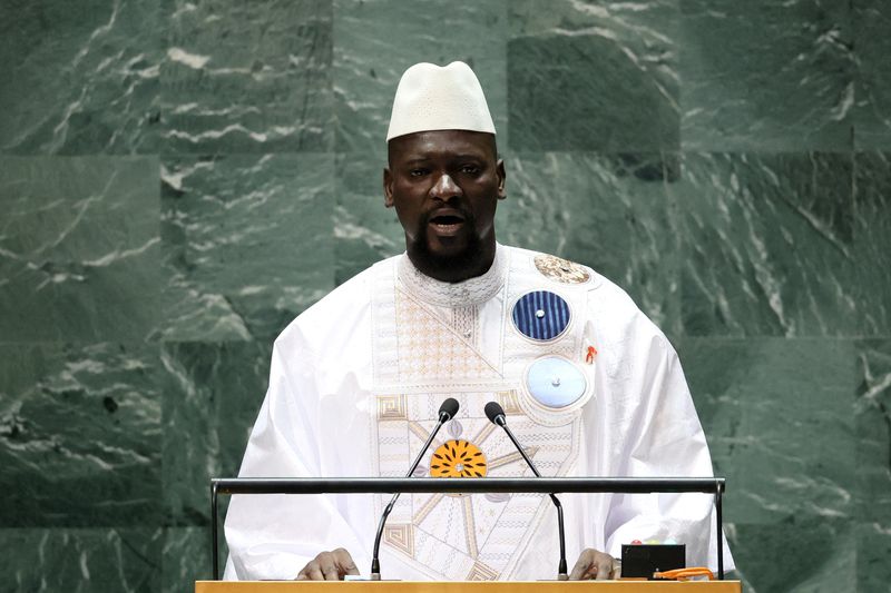 © Reuters. Líder militar da Guiné, Mamady Doumbouya, discursa à Assembleia Geral da ONU
21/09/2023
REUTERS/Brendan McDermid