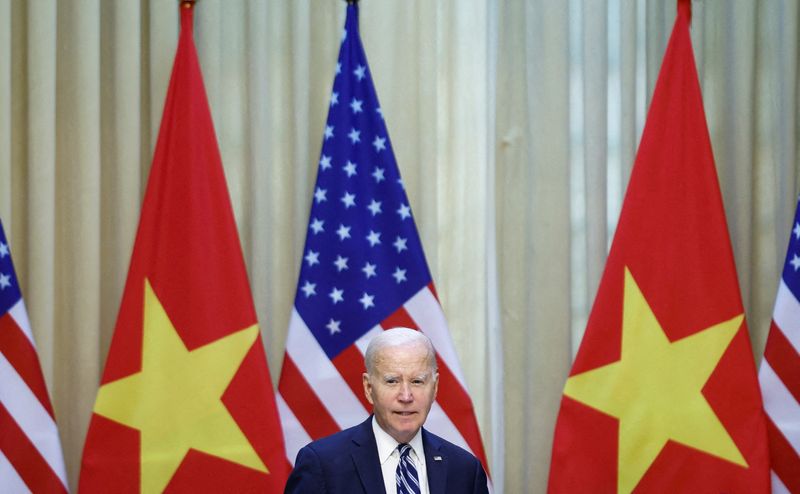 &copy; Reuters. الرئيس الأمريكي جو بايدن في هانوي يوم 11 سبتمبر أيلول 2023. تصوير: إيفلين هوكستين - رويترز