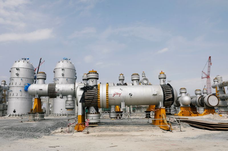 &copy; Reuters. Una vista muestra parte de la refinería de petróleo de Dangote en el distrito de Ibeju Lekki, en las afueras de Lagos, Nigeria. 7 de agosto, 2019. REUTERS/Temilade Adelaja