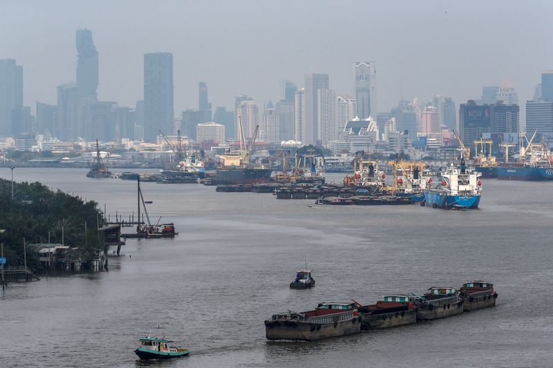 &copy; Reuters. Cargo ships are pictured near the port in Bangkok, Thailand, March 25, 2016. REUTERS/Athit Perawongmetha/File Photo