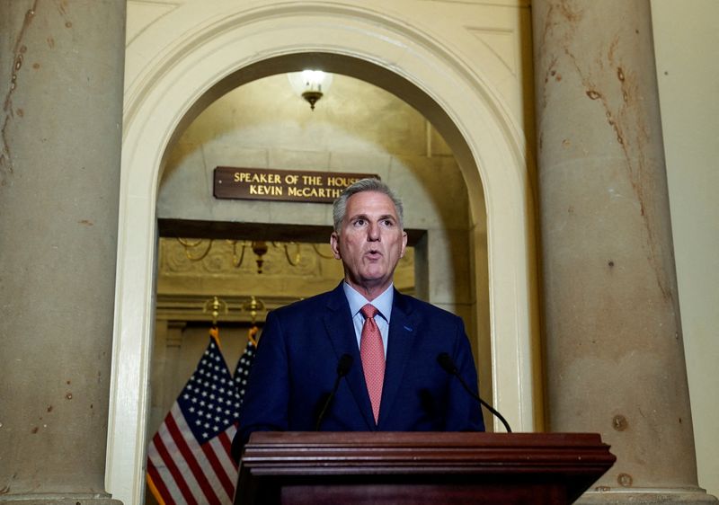 &copy; Reuters. FILE PHOTO: U.S. House Speaker Kevin McCarthy (R-CA) delivers a statement on allegations surrounding U.S. President Joe Biden and his son Hunter Biden, as the House of Representatives returns from its summer break facing a looming deadline to avoid a gove