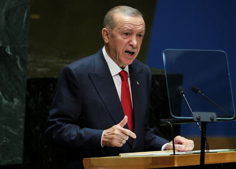 &copy; Reuters. الرئيس التركي رجب طيب أردوغان يلقي كلمة في جلسة للجميعة العامة للأمم المتحدة بنيويورك يوم 19 سبتمبر أيلول 2023. تصوير: برندان مكدرميد - رويترز.

