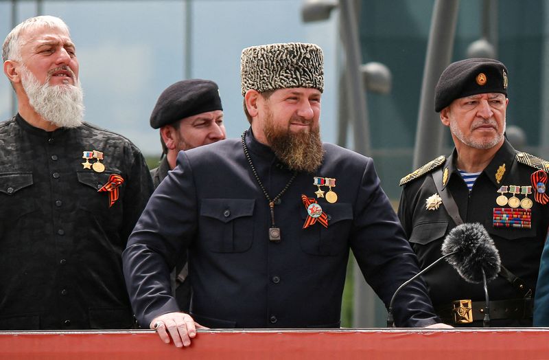 &copy; Reuters. Head of the Chechen Republic Ramzan Kadyrov (С), Interior Minister Ruslan Alkhanov (R) and Russia's State Duma member Adam Delimkhanov attend a military parade on Victory Day, which marks the 77th anniversary of the victory over Nazi Germany in World War