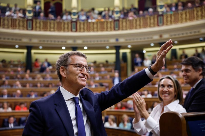 © Reuters. Spain's opposition People's Party leader Alberto Nunez Feijoo reacts after giving a speech during an investiture debate at parliament in Madrid, Spain, September 26, 2023. REUTERS/Juan Medina