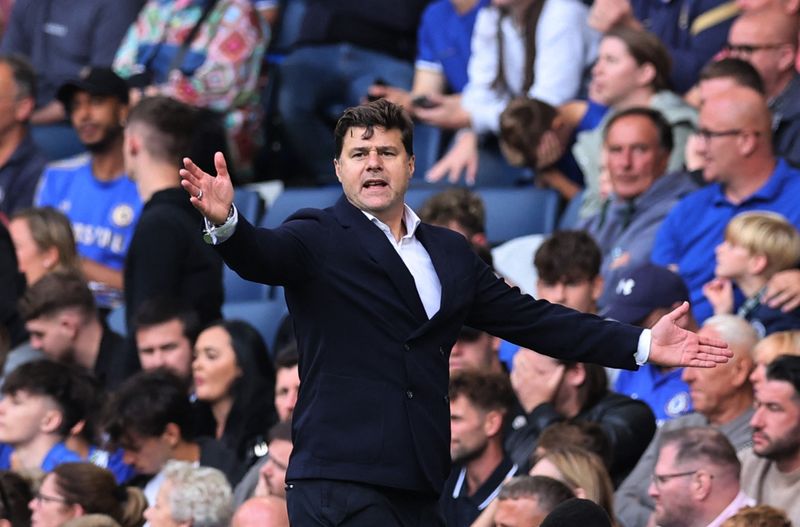 &copy; Reuters. Técnico Mauricio Pochettino em jogo do Chelsea contra o Aston Villa
 24/9/2023   REUTERS/David Klein