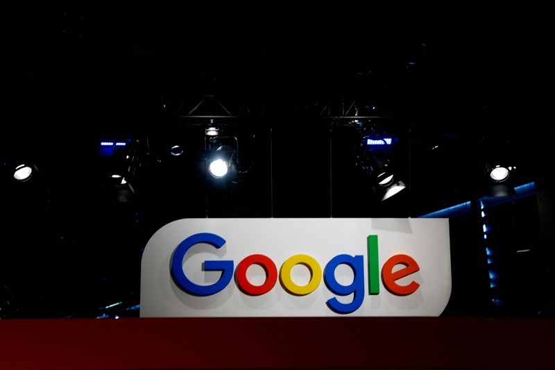 &copy; Reuters. FILE PHOTO: The logo of Google is seen at the Viva Technology conference dedicated to innovation and startups at Porte de Versailles exhibition center in Paris, France, June 14, 2023. REUTERS/Gonzalo Fuentes/File Photo
