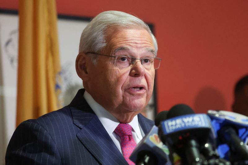 &copy; Reuters. U.S. Senator Robert Menendez (D-NJ) delivers remarks, after he and his wife Nadine Menendez were indicted on bribery offenses in connection with their corrupt relationship with three New Jersey businessmen, in Union City, New Jersey, U.S., September 25, 2