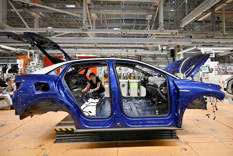 &copy; Reuters. Fábrica da Volkswagen em Zwickau, Alemanha
26/4/2022 REUTERS/Matthias Rietsche/Arquivo