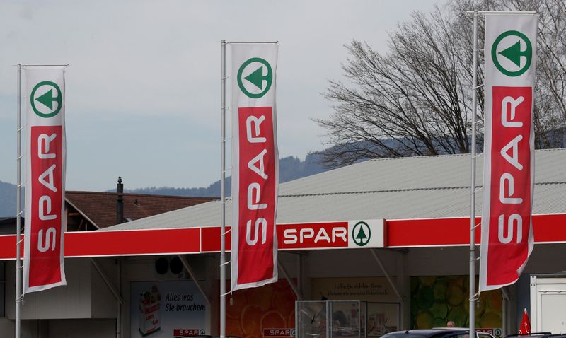 &copy; Reuters. FILE PHOTO: The logo of retailer Spar is seen in front of a supermarket in Schaenis, Switzerland April 3, 2019.  REUTERS/Arnd Wiegmann/File Photo