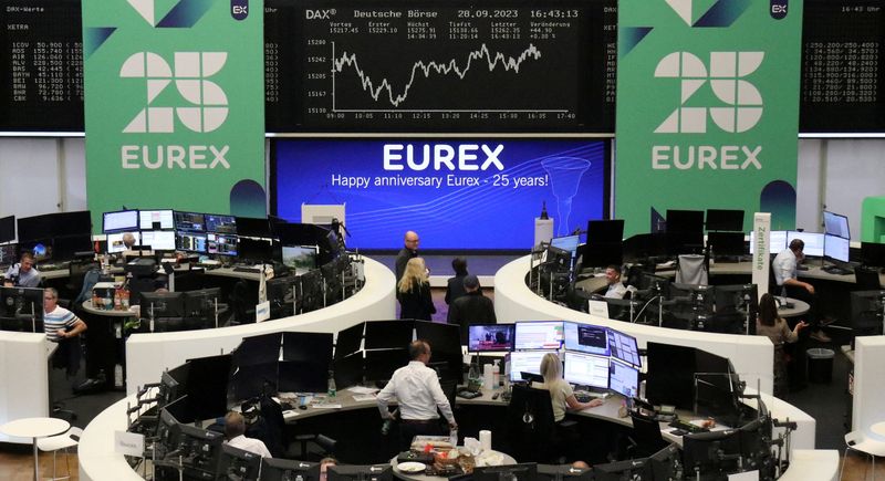 &copy; Reuters. L'indice allemand DAX photographié à la Bourse de Francfort, en Allemagne. /Photo prise le 28 septembre 2023/REUTERS