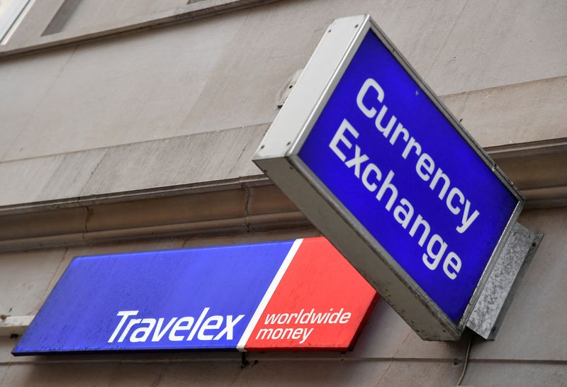 © Reuters. FILE PHOTO: Signage is seen on a branch of Travelex Currency Exchange in London, Britain, January 8, 2020. REUTERS/Toby Melville/File Photo