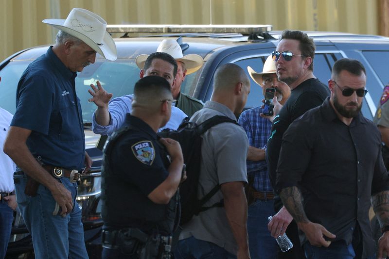 Elon Musk wades into US immigration debate at Texas-Mexico border