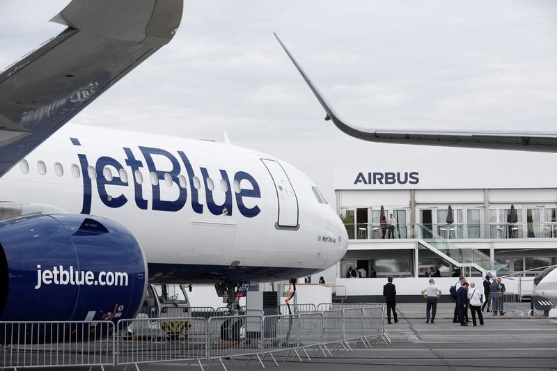 &copy; Reuters. JetBlue Airbus A321LR is displayed at the 54th International Paris Air Show at Le Bourget Airport near Paris, France, June 20, 2023. REUTERS/Benoit Tessier/File photo