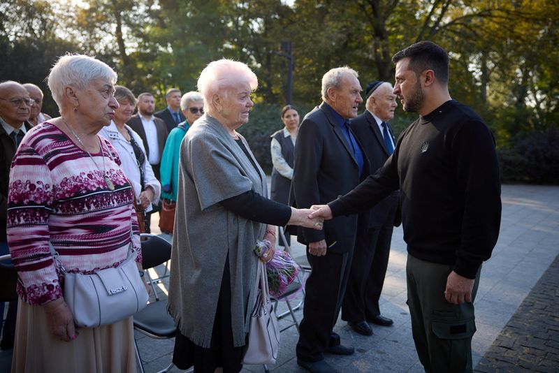 &copy; Reuters. Ukraine's President Volodymyr Zelenskiy takes part in a commemoration ceremony for the victims of Babyn Yar (Babiy Yar), one of the biggest single massacres of Jews during the Nazi Holocaust, in Kyiv Ukraine September 29, 2023. The ceremony takes place am