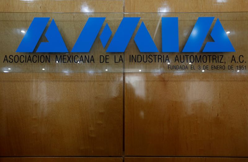 Mexican auto lobby urges authorities to fix border 'crisis' as trade hit
