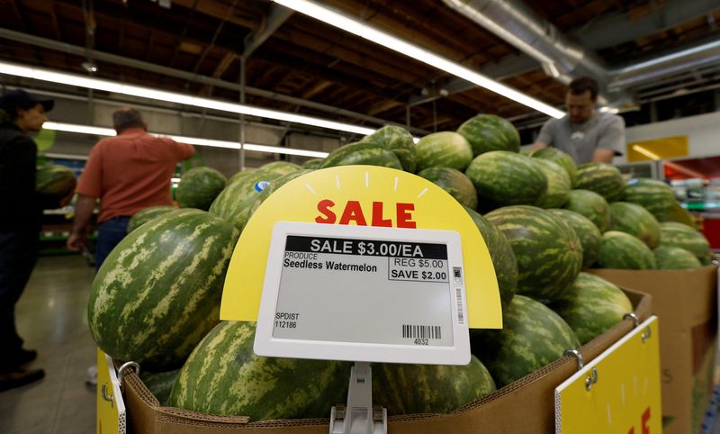 &copy; Reuters. FILE PHOTO: Watermelon prices are displayed on a digital price tag at a 365 by Whole Foods Market grocery store ahead of its opening day in Los Angeles, U.S., May 24, 2016. REUTERS/Mario Anzuoni/File Photo