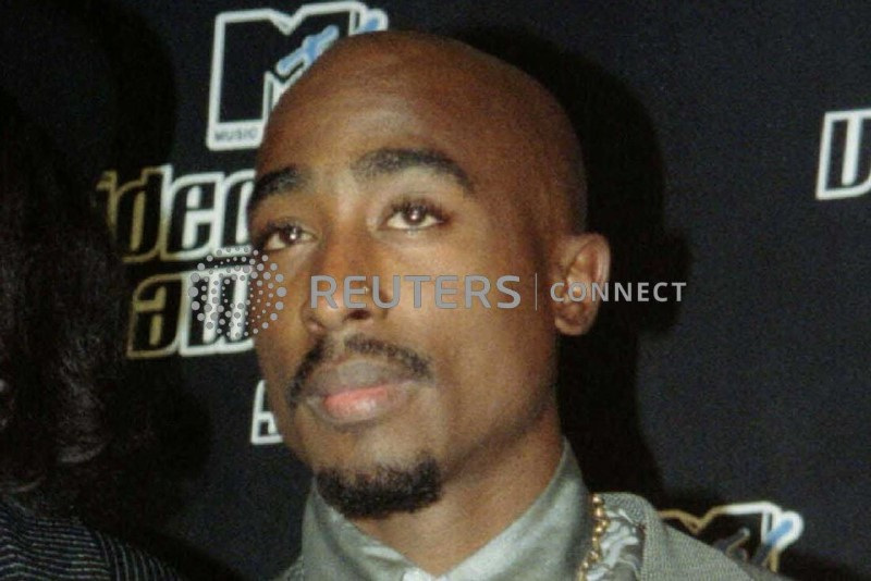 &copy; Reuters. Rapper Tupac Shakur no MTV Music Video Awards em Nova York
04/09/1996
HB/Foto de arquivo