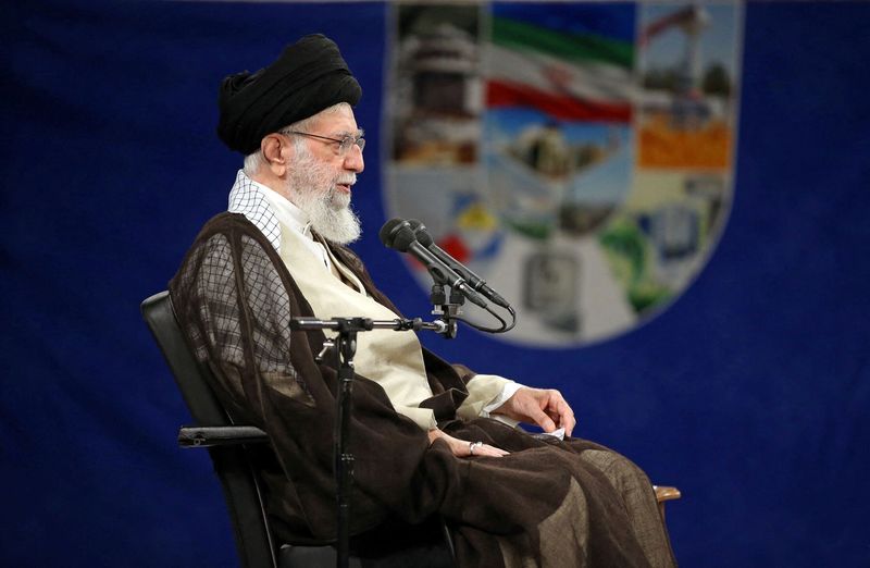 &copy; Reuters. الزعيم الأعلى الأيراني آية الله علي خامنئي يتحدث خلال اجتماع في طهران يوم 11 يونيو حزيران 2023. صورة لرويترز من وكالة وانا للأنباء.