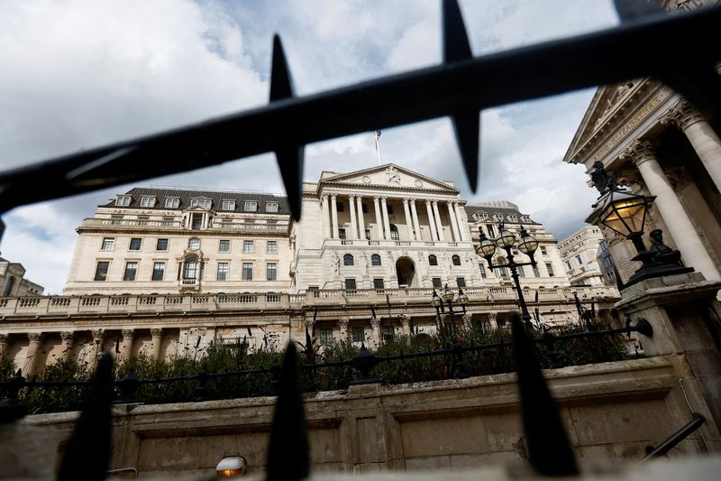 &copy; Reuters. FILE PHOTO: A general view shows the Bank of England in London, Britain, September 21, 2023. REUTERS/Peter Nicholls/File Photo