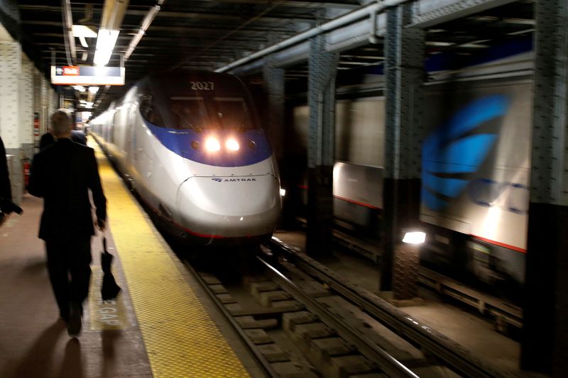 &copy; Reuters. FILE PHOTO: An Amtrak Acela train arrives at New York's Penn Station, the nation's busiest train hub, in New York City, U.S., May 25, 2017. REUTERS/Mike Segar/File Photo