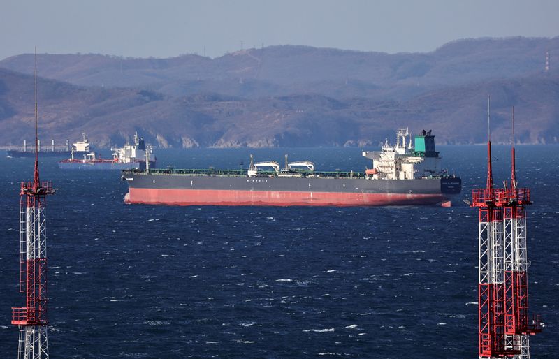 &copy; Reuters. Fuga Bluemarine crude oil tanker lies at anchor near the terminal Kozmino in Nakhodka Bay near the port city of Nakhodka, Russia, December 4, 2022. REUTERS/Tatiana Meel/File photo