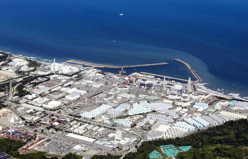 &copy; Reuters. FILE PHOTO: An aerial view shows the Fukushima Daiichi nuclear power plant, which started releasing treated radioactive water into the Pacific Ocean, in Okuma town, Fukushima prefecture, Japan August 24, 2023, in this photo taken by Kyodo. Kyodo/via REUTE