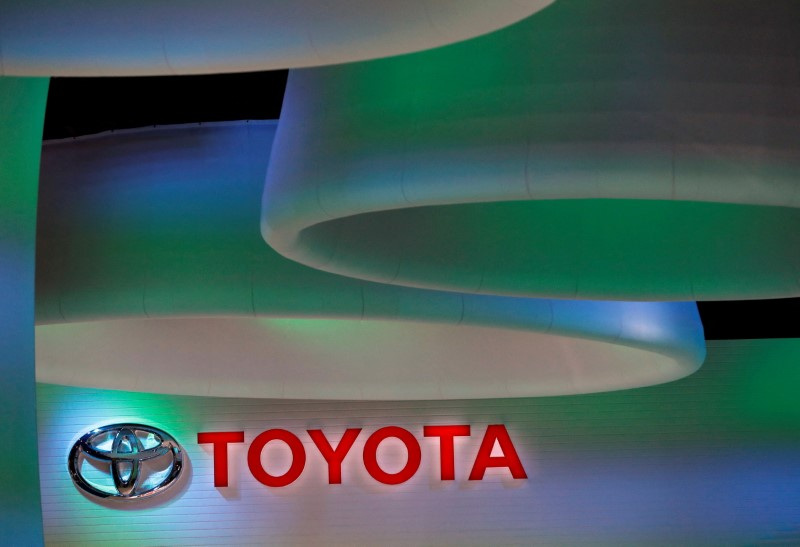 &copy; Reuters. トヨタ自動車と韓国の電池大手ＬＧエナジー・ソリューション（ＬＧＥＳ）は５日、米国で生産されるトヨタのバッテリー電気自動車（ＥＶ）に搭載するリチウムイオン電池の供給契約を締