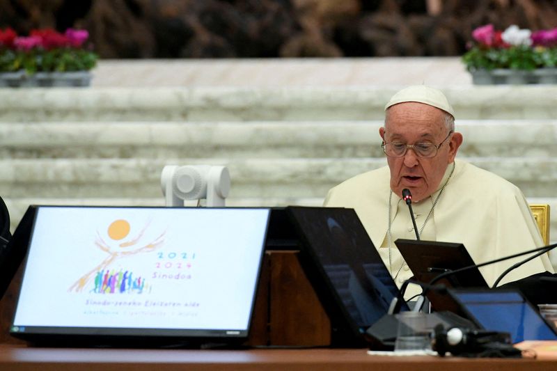 © Reuters. Papa Francisco discursa no sínodo
04/10/2023
Mídia do Vaticano/Divulgação via REUTERS  