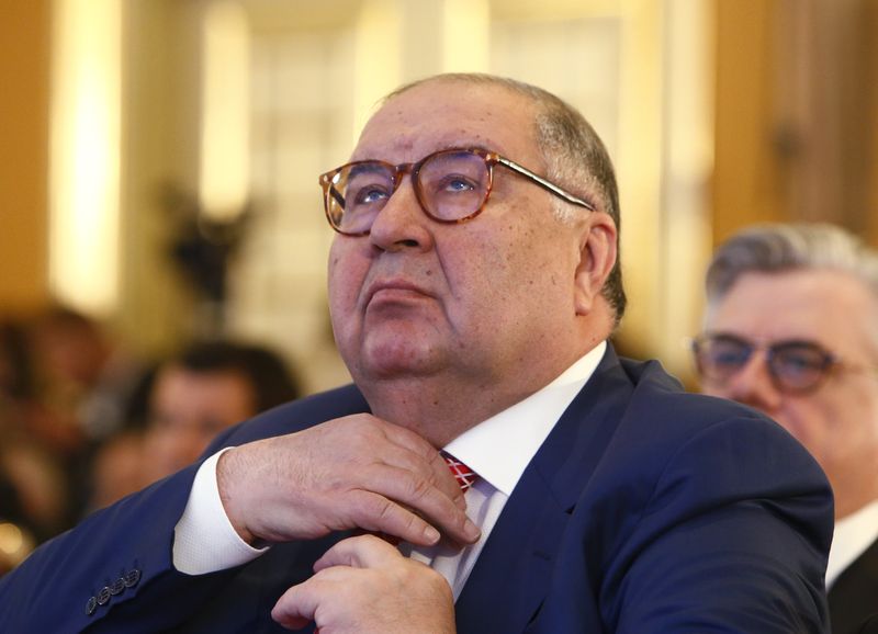 &copy; Reuters. Russian businessman and founder of USM Holdings Alisher Usmanov attends a session during the Week of Russian Business, organized by the Russian Union of Industrialists and Entrepreneurs (RSPP), in Moscow, Russia March 16, 2017. REUTERS/Sergei Karpukhin/Fi