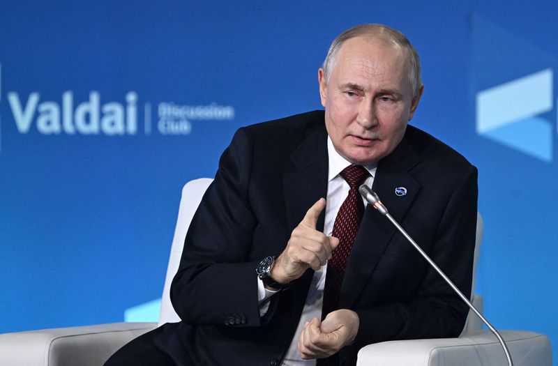 &copy; Reuters. Russian President Vladimir Putin attends the 20th Annual Meeting of the Valdai Discussion Club in Sochi, Russia, October 5, 2023. Sputnik/Grigory Sysoyev/Pool via REUTERS 