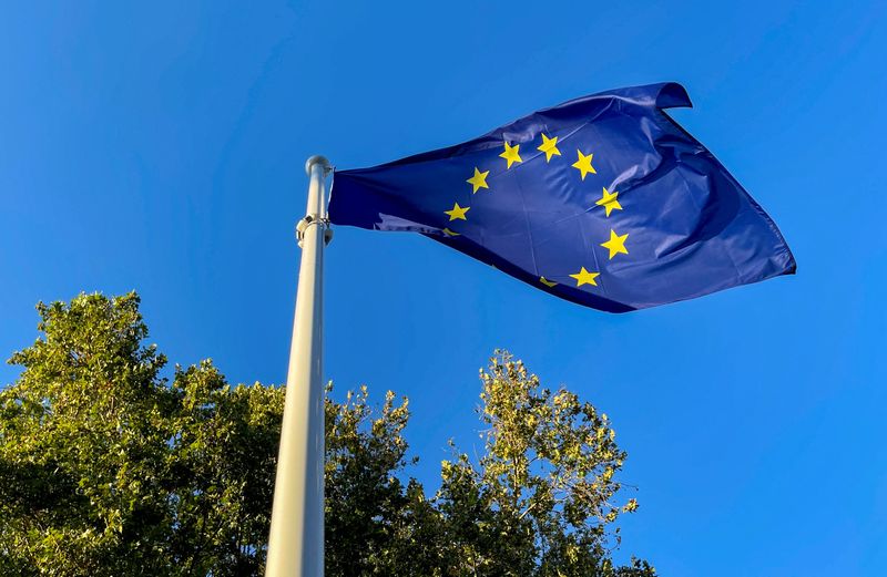 &copy; Reuters. Un drapeau européen hissé à Grenade, en Espagne. /Photo prise le 4 octobre 2023/REUTERS/Jon Nazca