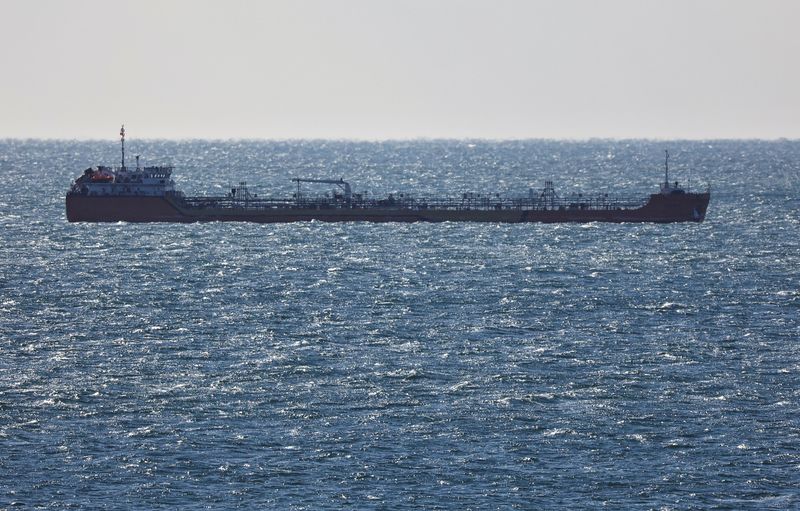 &copy; Reuters. FILE PHOTO: A crude oil tanker sails in Nakhodka Bay near the port city of Nakhodka, Russia, December 4, 2022. REUTERS/Tatiana Meel/File Photo