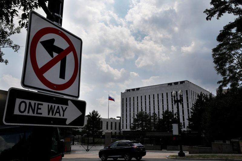 &copy; Reuters. FILE PHOTO: Russian Embassy is seen in Washington, U.S., July 16, 2018. REUTERS/Yuri Gripas/File Photo