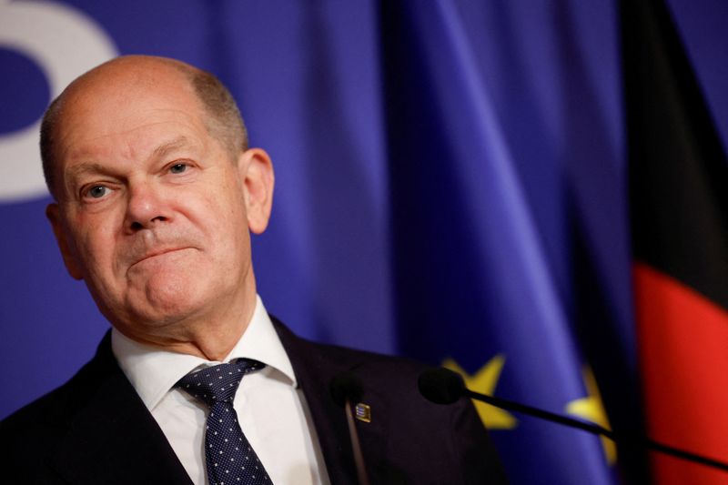 &copy; Reuters. FILE PHOTO: German Chancellor Olaf Scholz attends a press conference, as the informal meeting of European heads of state or government takes place in Granada, Spain October 6, 2023. REUTERS/Juan Medina/File Photo