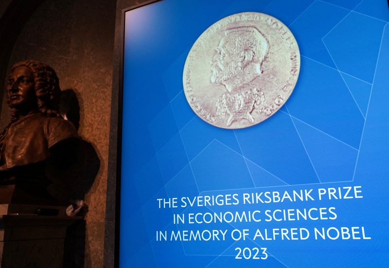 &copy; Reuters. A view of a screen inside the Royal Swedish Academy of Sciences, where the Nobel Prize in Economic Sciences is announced in Stockholm, Sweden, October 9, 2023. REUTERS/ Tom Little