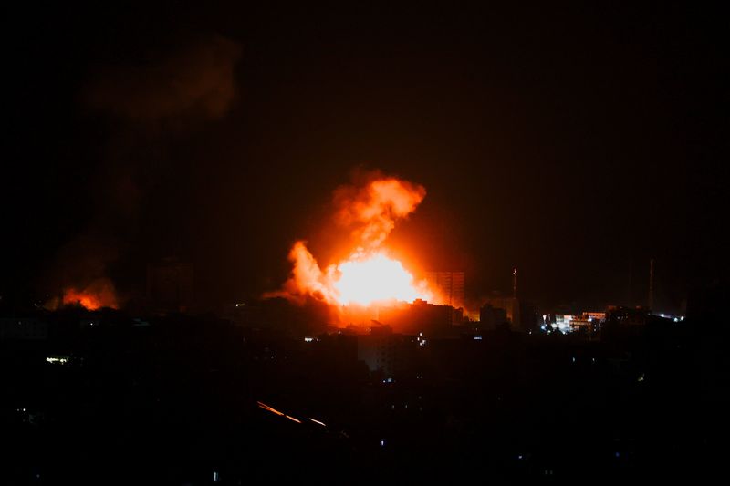 &copy; Reuters. Bombardeio de Israel em Gaza
09/10/2023
REUTERS/Mohammed Salem