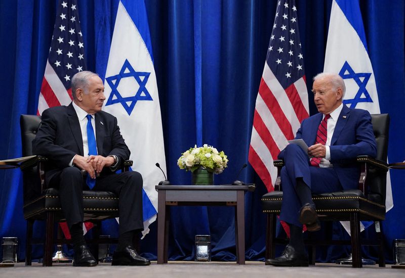 &copy; Reuters. FILE PHOTO: U.S. President Joe Biden lholds a bilateral meeting with Israeli Prime Minister Benjamin Netanyahu on the sidelines of the 78th U.N. General Assembly in New York City, U.S., September 20, 2023. REUTERS/Kevin Lamarque/File Photo