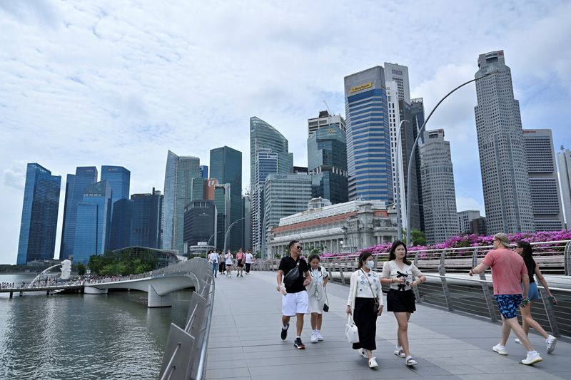 &copy; Reuters. FILE PHOTO: A view of the skyline in Singapore, January 27, 2023. REUTERS/Caroline Chia/File photo