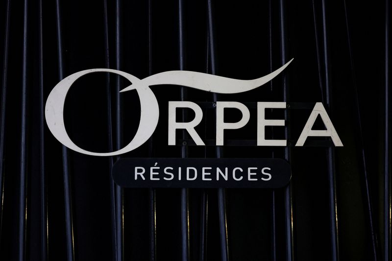 &copy; Reuters. Le logo Orpea devant un EHPAD à proximité de Paris. /Photo prise le 1er février 2023/REUTERS/Sarah Meyssonnier