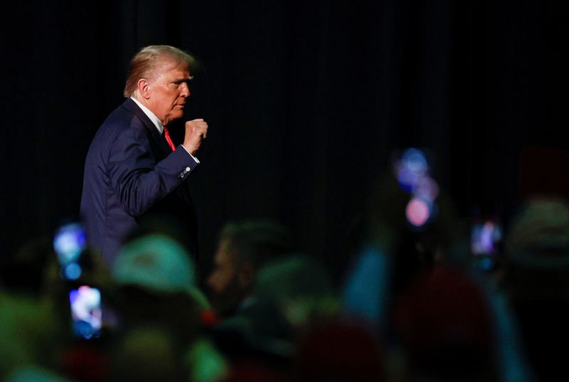 &copy; Reuters. FILE PHOTO: Donald Trump, former U.S. president and Republican presidential candidate, looks on at the Club 47 USA event in West Palm Beach, Florida, U.S., October 11, 2023. REUTERS/Marco Bello/File Photo