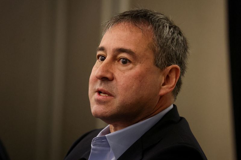 © Reuters. FILE PHOTO: Stephen Ehrlich, CEO and Co-Founder Voyager Digital Ltd., speaks during the Piper Sandler Global Exchange and FinTech Conference in New York City, U.S., June 8, 2022.  REUTERS/Brendan McDermid/File Photo