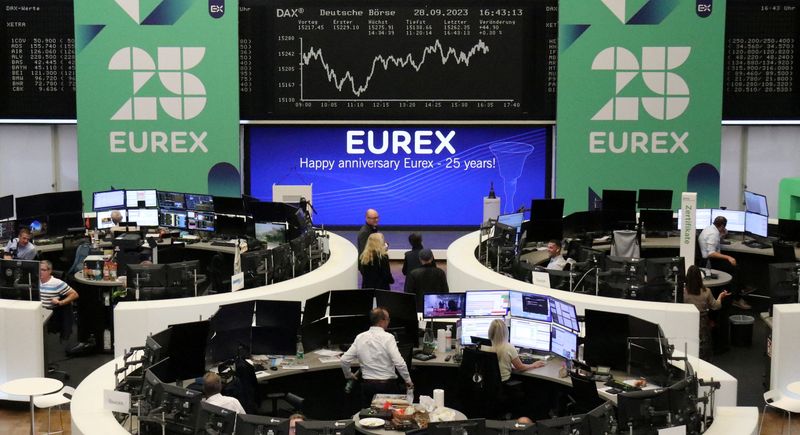 &copy; Reuters. FILE PHOTO: The German share price index DAX graph is pictured at the stock exchange in Frankfurt, Germany, September 28, 2023.    REUTERS/Staff/File photo
